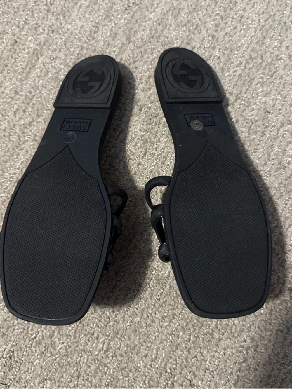 Authentic Gucci Black Interlocking GG Rubber Slide Sandals - Picture 5 of 7